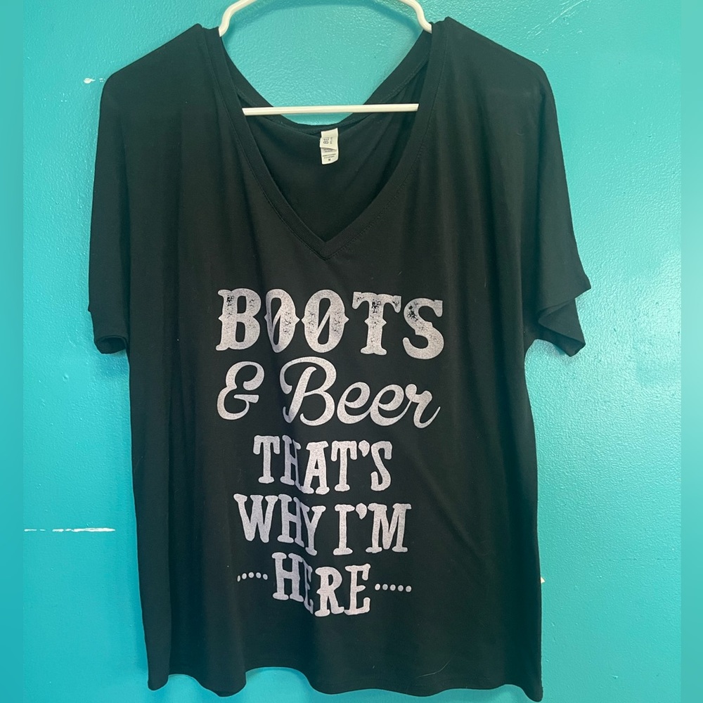 Black “boots and beer that’s why I’m here”